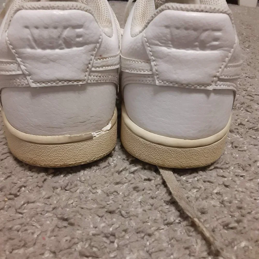 Women's Size 8 Nike Court Vision White Low - Picture 12 of 16